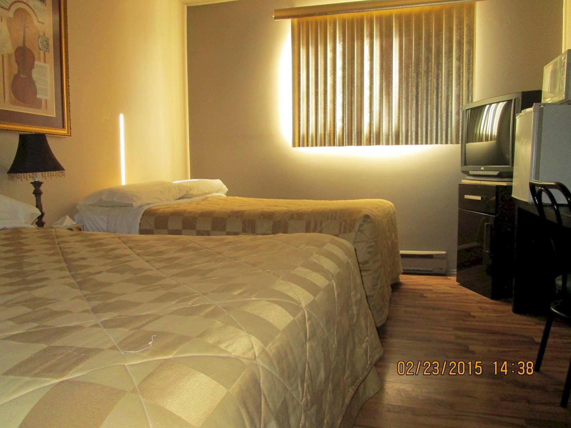 Motel Lustre D'Or L'Ancienne-Lorette 外观 照片